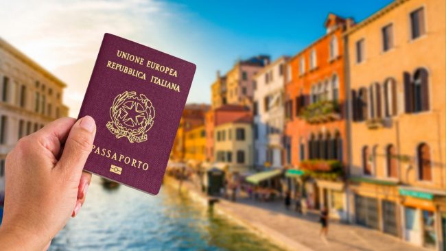 Richiedere il passaporto alle Poste, da luglio si potrà fare in tutta Italia