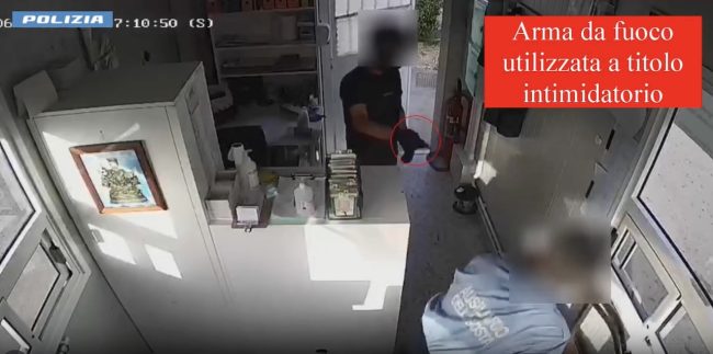 Cinque arresti a Catania, dalla rapina al parcheggio del San Marco ai cellulari per un detenuto – VIDEO