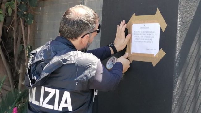 Siracusa, minaccia con armi un buttafuori di una discoteca: oltre la denuncia, il Daspo Willy