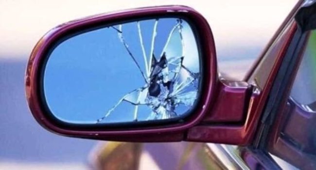 Catania, tentano la “truffa dello specchietto”: fermati due giovani