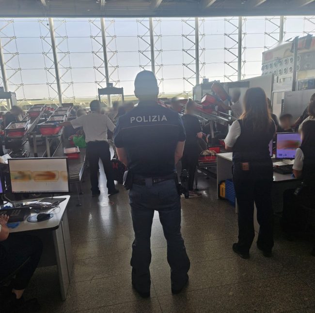 Ennesimo furto all’aeroporto di Catania, 27enne denunciato