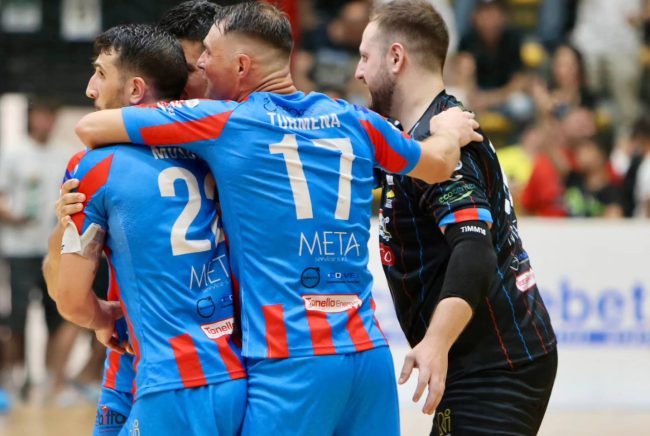 Meta Catania a Napoli per il sogno scudetto: partito il countdown