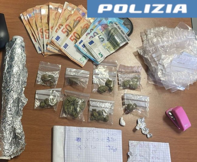 Chiama la polizia perché vittima di una rapina e arrestano la sua compagna per spaccio