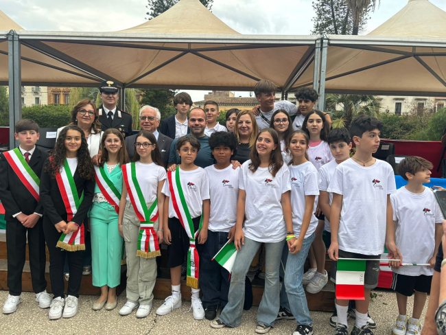 L’I.C. Cavour presente alla celebrazione del 210^anniversario della Fondazione dell’Arma dei carabinieri