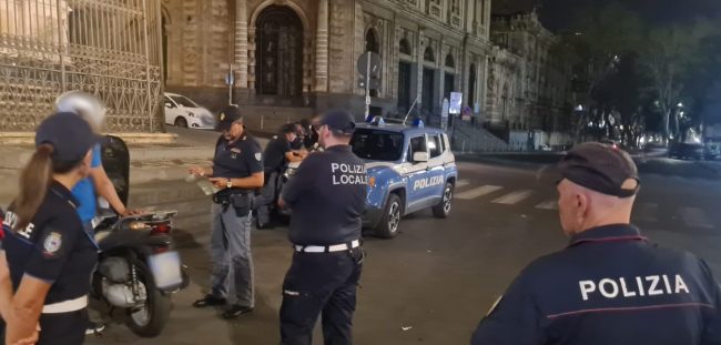 Posti di blocco e pattugliamenti per le vie di Catania