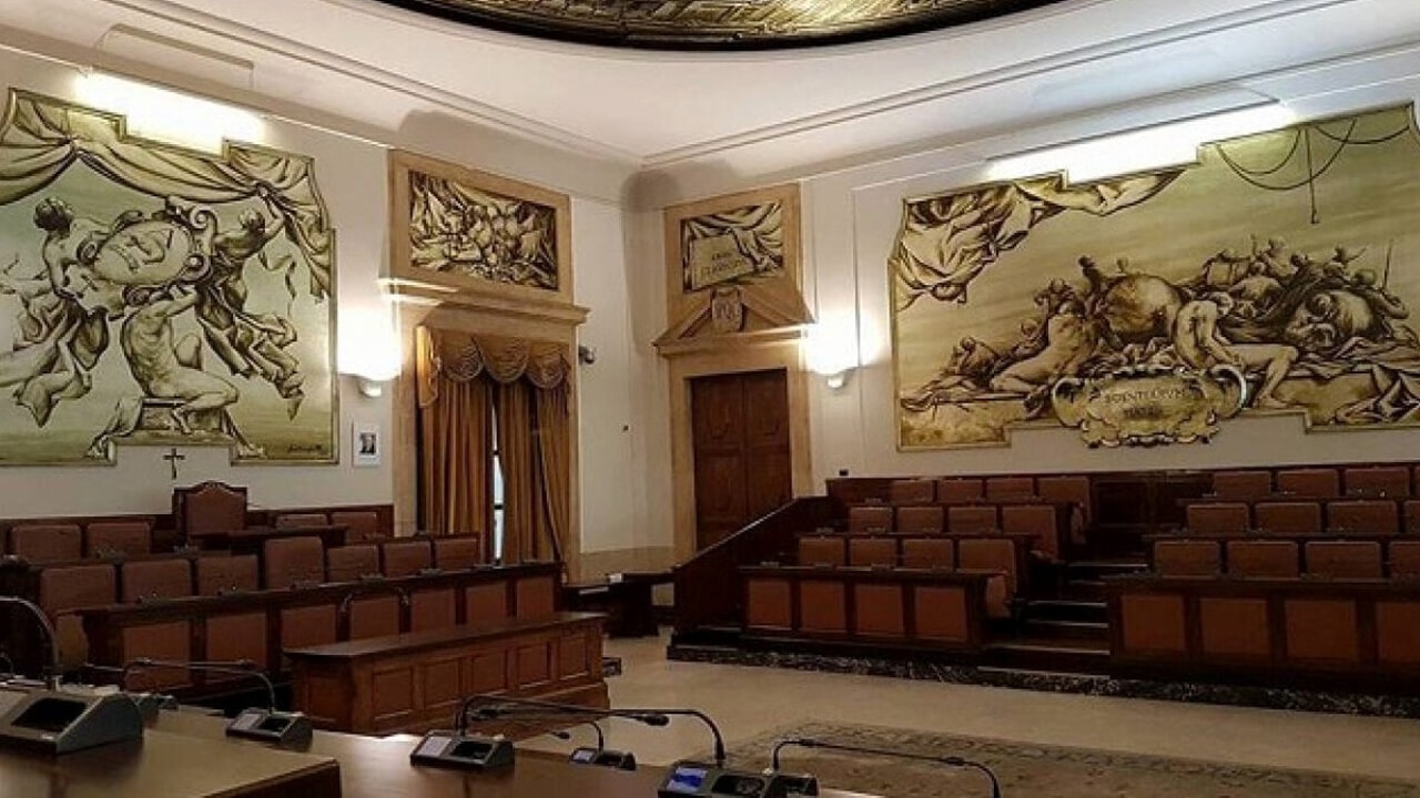 Catania, approvati regolamenti su procedure sanzionatorie amministrative e per l’ispettore ambientale