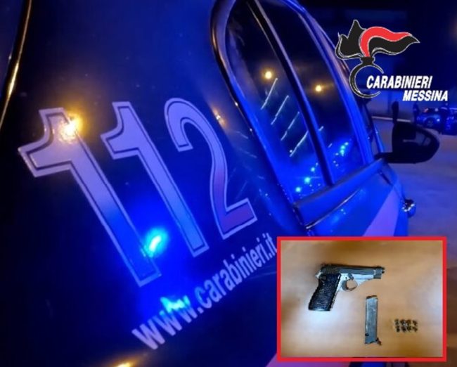 Fugge dal posto di blocco e lancia dal finestrino una pistola rubata nel 2016 a Enna, arrestato messinese