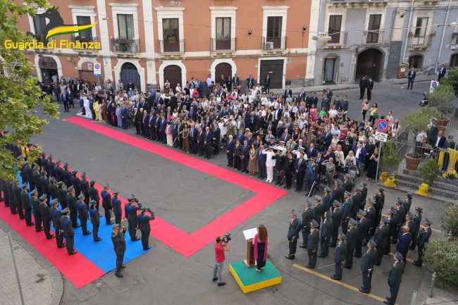 Le Fiamme Gialle etnee celebrano il 250° anniversario della fondazione del Corpo. Il bilancio operativo