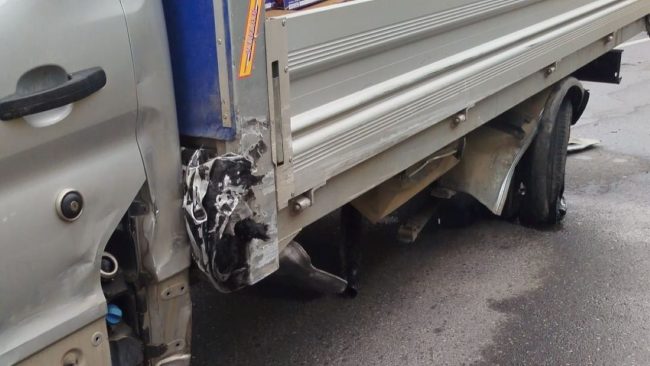 Incidente sulla SS115, furgone finisce contro un gruppo di ciclisti: almeno un morto e un ferito grave