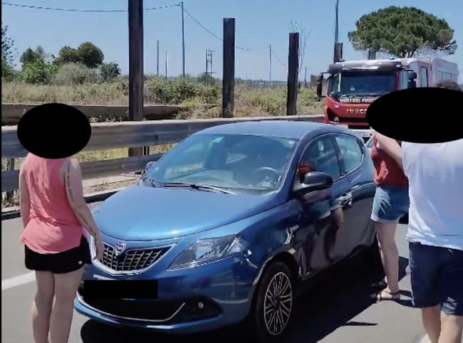 Incidente sulla Catania-Siracusa, quattro mezzi coinvolti e feriti: autostrada chiusa