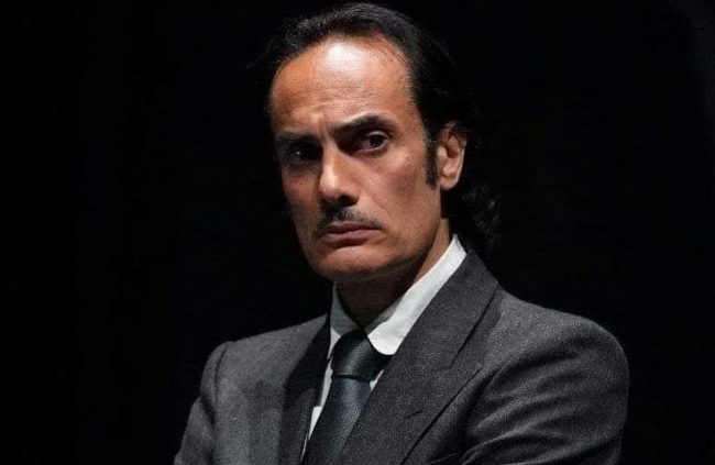 Nicola Costa in “Sfracelli d’Italia” condanna la politica italiana