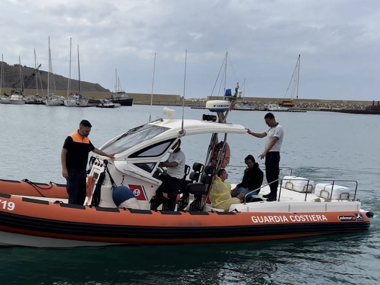 Operazione “Mare sicuro”, salvate quattro persone nel Trapanese