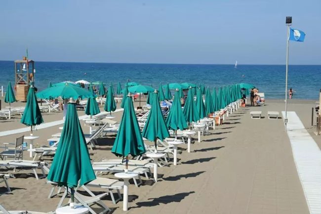 Proroga concessioni balneari in Sicilia è “illegittima”: la decisione della Corte Costituzionale