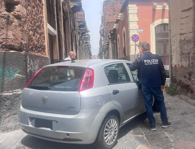 Rapinato e pestato a sangue per aver difeso un disabile: arrestati tre stranieri a Catania