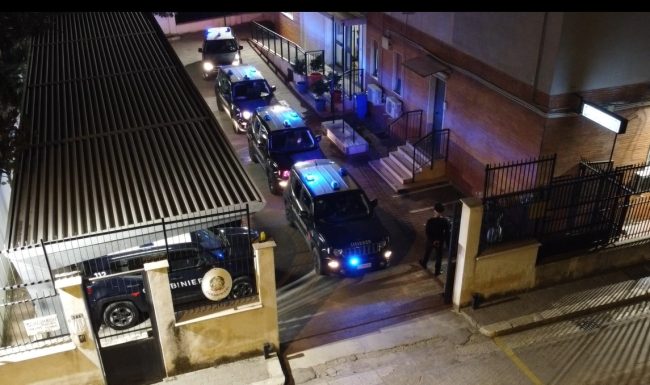 Arrestato il rapinatore seriale di due colpi alla farmacia di Belmonte Mezzagno
