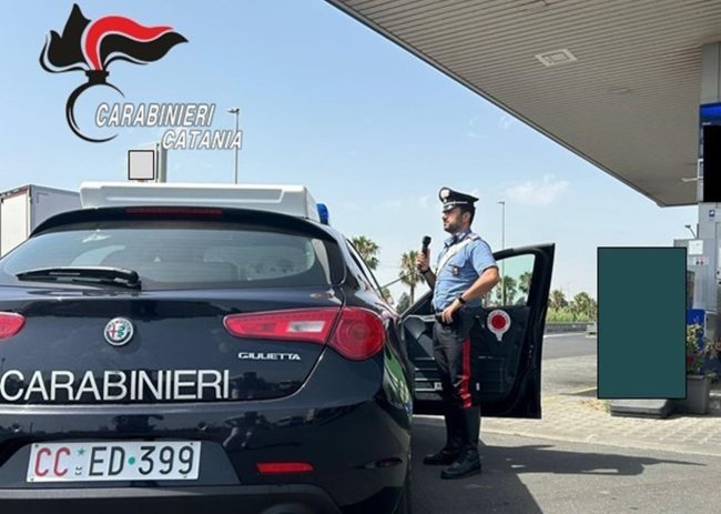 Rapina centro diagnostico di Aci Castello, video virale e indagini lampo incastrano il rapinatore
