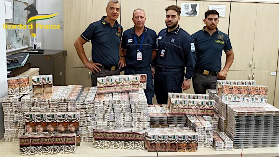 Maxi sequestro di sigarette di contrabbando: blitz all’aeroporto di Catania, 3 arresti e 1 denuncia