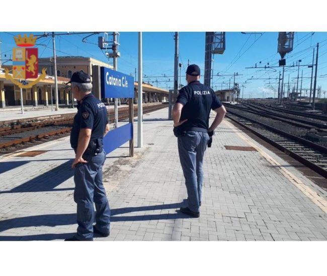 Catania, sospettato di aver commesso tre rapine ai passanti: arrestato 28enne