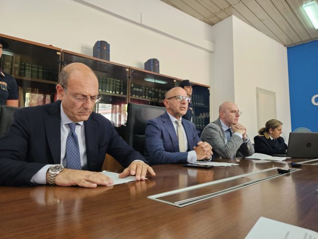 Colpo al clan mafioso Santapaola-Ercolano: 25 indagati con Operazione “Ombra” – DETTAGLI