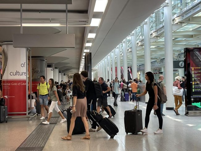 Aeroporto Catania chiuso, quale rimborso possono richiedere i passeggeri e come