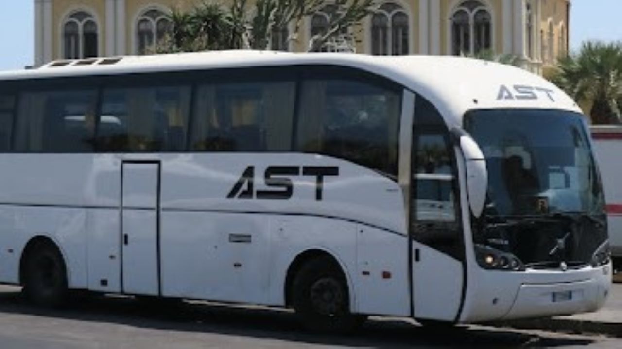 Ast Messina, veicoli fatiscenti che metterebbero in pericolo autisti e passeggeri: la denuncia Faisa Cisal