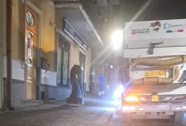 Come conferire la cenere vulcanica a Belpasso