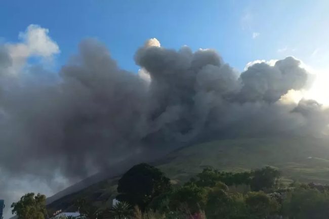 Allerta rossa per il vulcano Stromboli