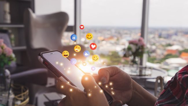 World Emoji Day, quando una “faccina” vale più di mille parole