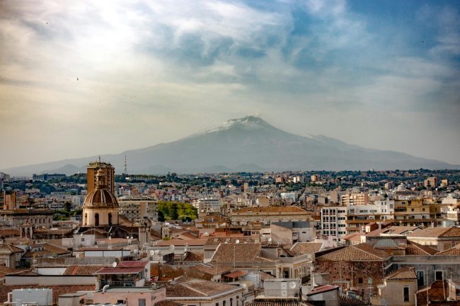 Etna, il bollettino di oggi dell’Ingv: com’è la situazione