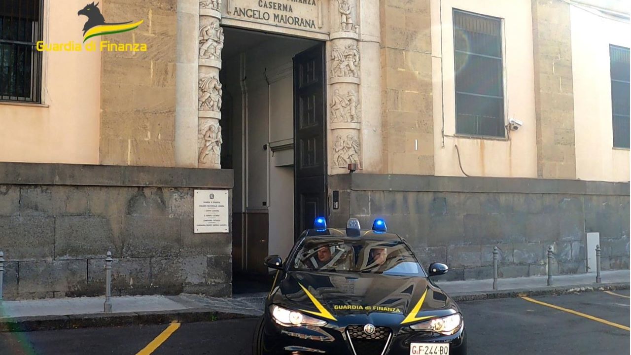 Trema la sanità siciliana, 9 arresti nell’operazione “Vasi comunicanti” – I NOMI di medici e società coinvolte