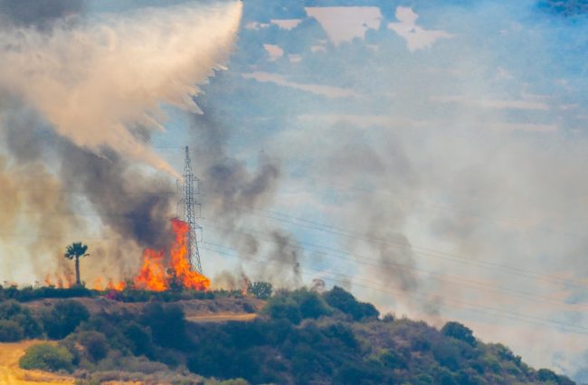 Ancora una domenica di fuoco in Sicilia, divampati 23 incendi