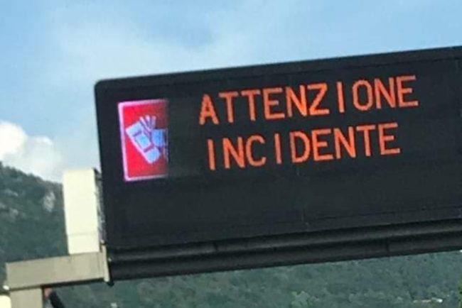 A18, traffico bloccato tra Roccalumera e Taormina per incidente in galleria Sant’Alessio