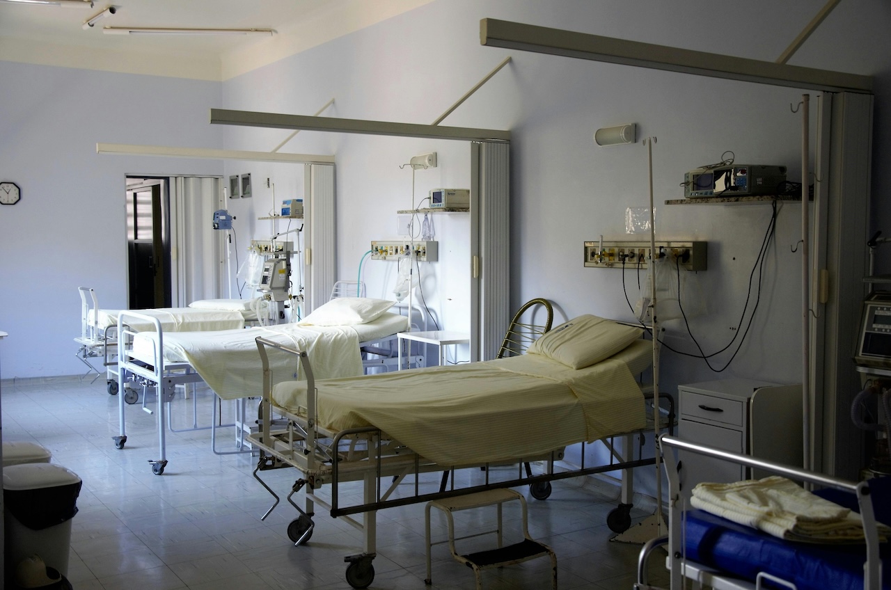 Indagata l’equipe di Chirurgia dell’ospedale di Nicosia dopo la morte di un docente