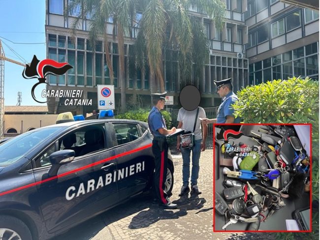 Denunciato un parcheggiatore abusivo “di fiducia” a Catania