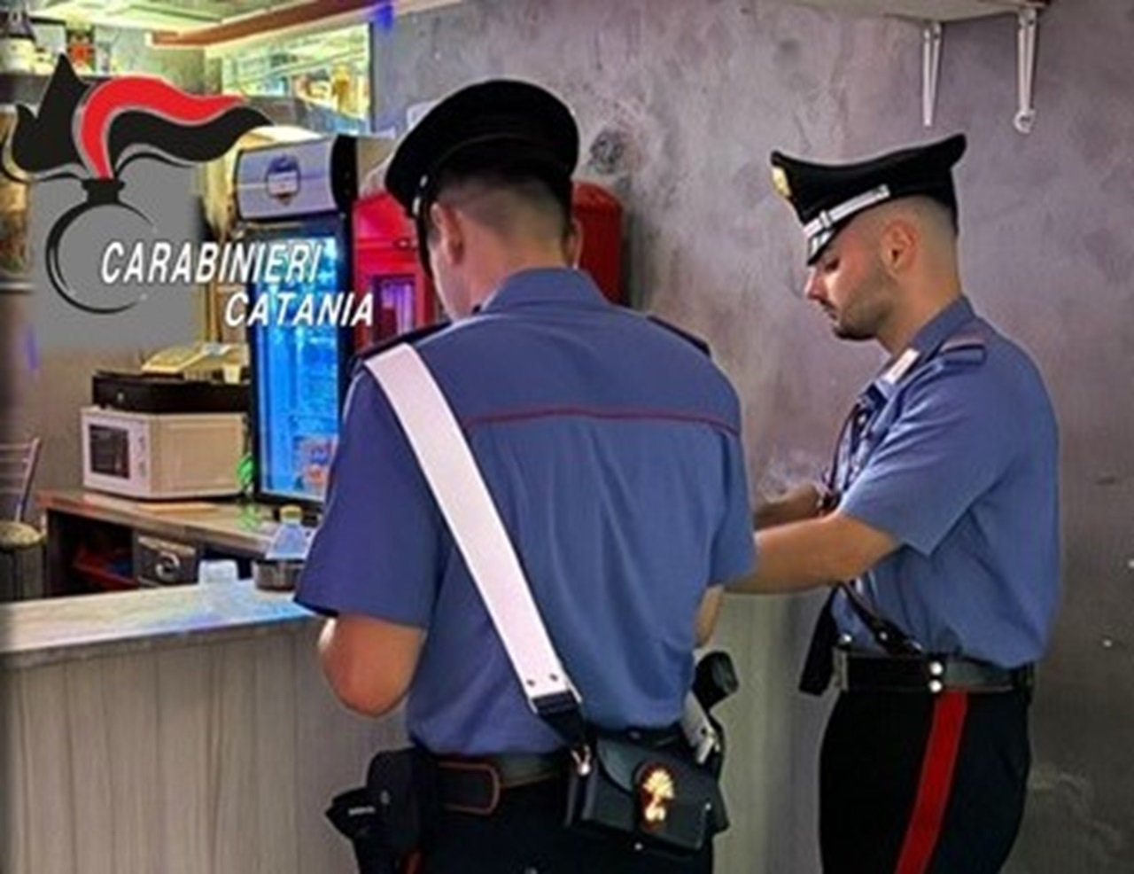 Catania, contrasto alla movida “selvaggia”: sanzionato titolare di un pub