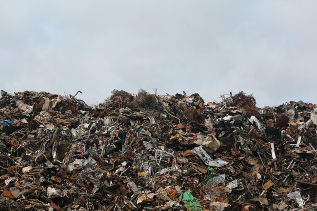 Rifiuti, 30 milioni di euro del Pnrr per bonificare la discarica di Mazzarrà Sant’Andrea