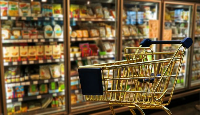 Rubavano sempre nello stesso supermercato, arrestati 2 fidanzati tossicodipendenti a Trapani