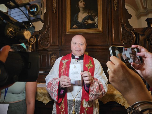 “Monsignor Renna è con noi”. Le dichiarazioni di Barbaro Scionti