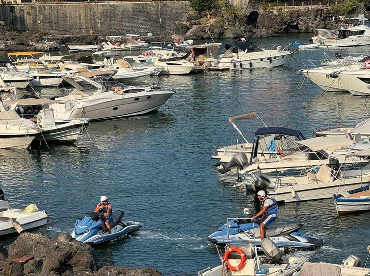 Catania, controllo della Polizia di Stato per accertare lo stato psico-fisico dei conducenti di imbarcazioni