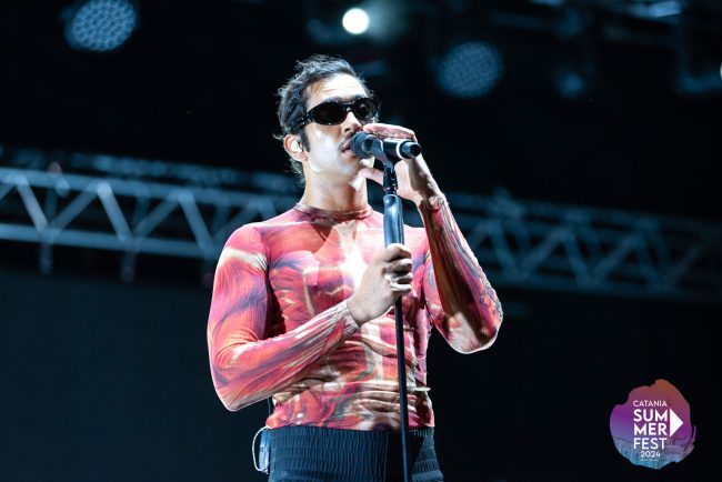“Brividi” con Mahmood alla Villa Bellini – VIDEO