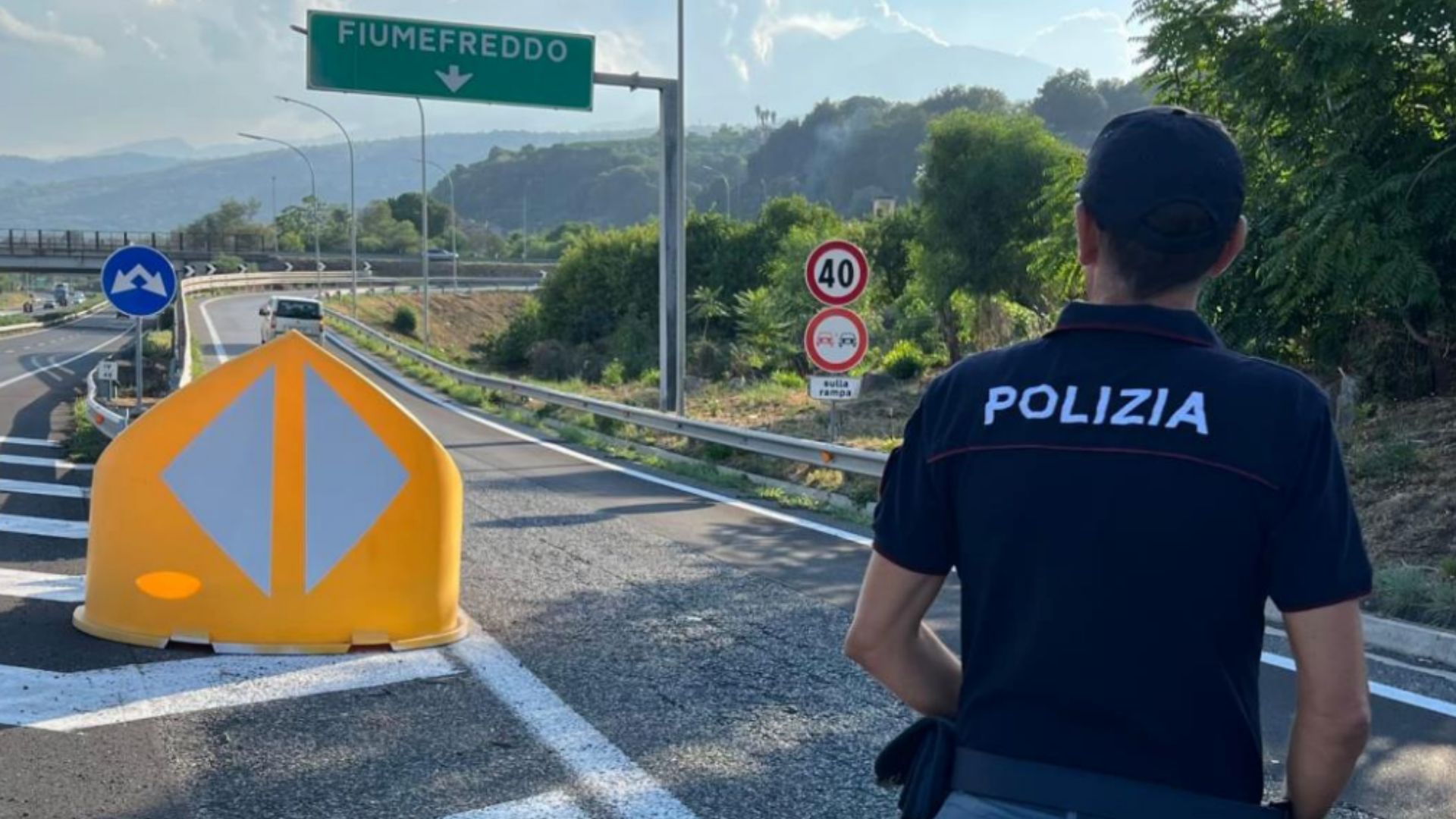 Guida contromano sulla A18, catanese nei pasticci