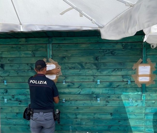 Santa Tecla, chiosco-bar aperto nonostante l’ordine di chiusura: denunciato il proprietario
