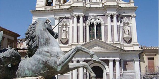 Crollo nella chiesa di San Sebastiano a Caltanissetta a causa delle forti piogge