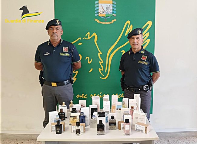 Controlli alla fiera di Pedara: sequestrati profumi contraffatti