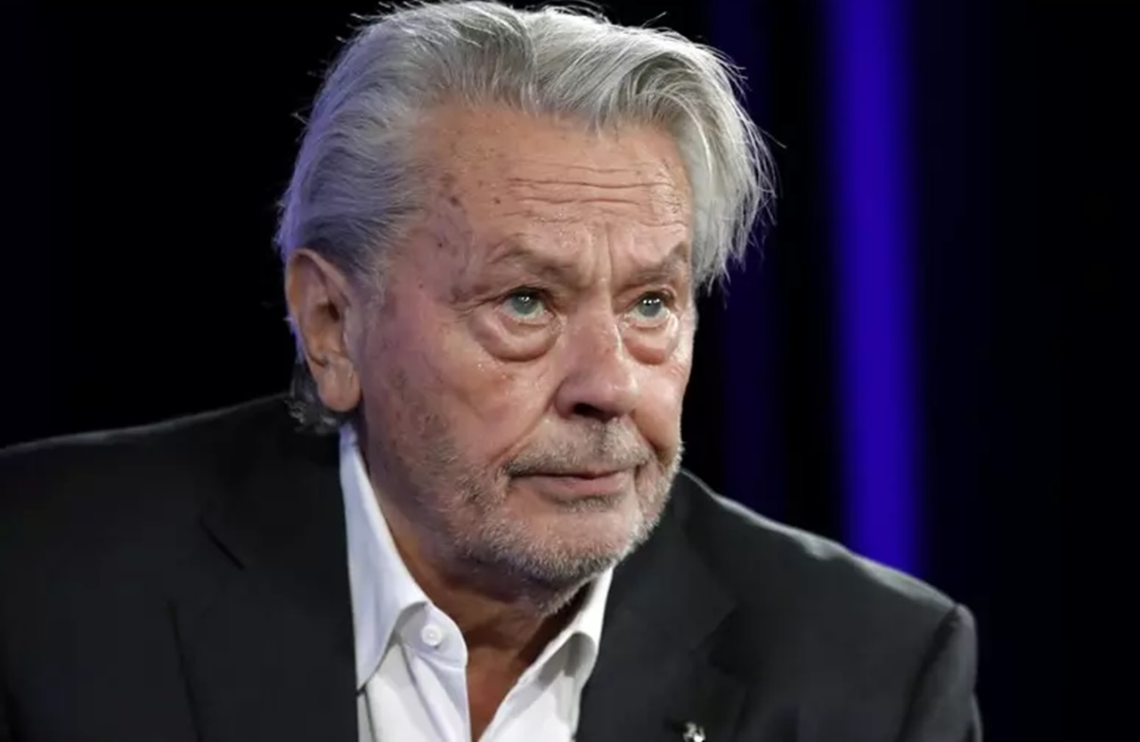 È morto il leggendario attore Alain Delon