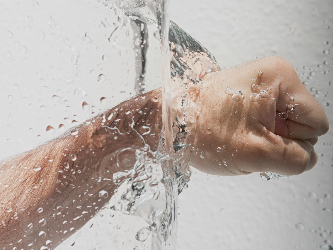 Senza acqua da un mese, residenti di contrada Fontanelle allo stremo diffidano Consorzio