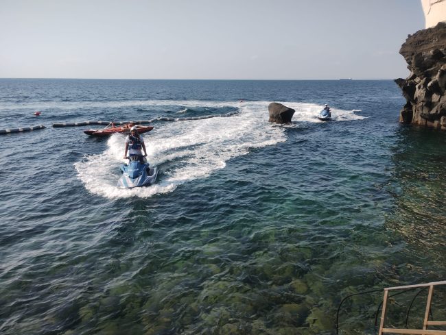 Così le Volanti del mare della Polizia di Stato controllano il territorio per garantire la sicurezza dei bagnanti e diportisti – VIDEO INTERVISTA