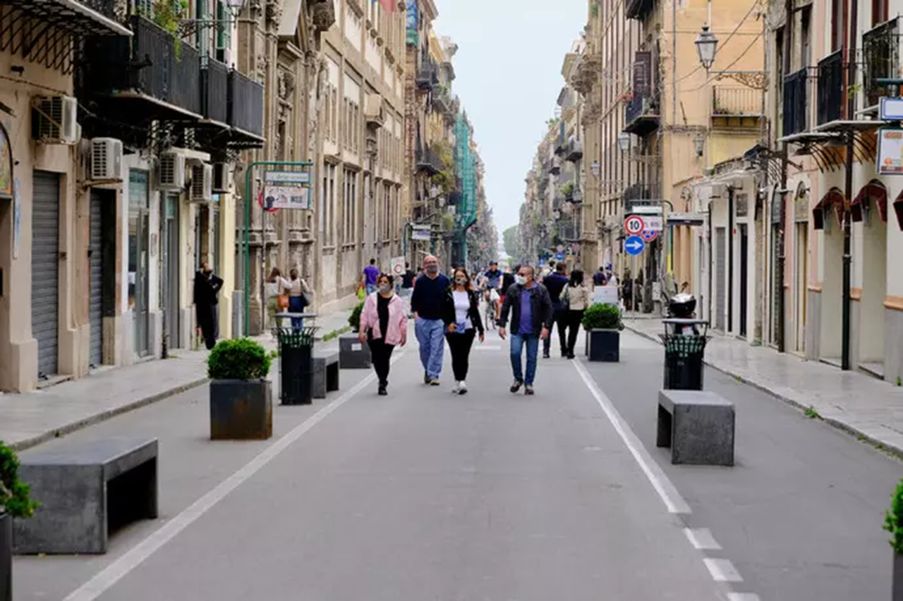 Via libera dalla Regione alle medie strutture commerciali nel centro storico di Palermo