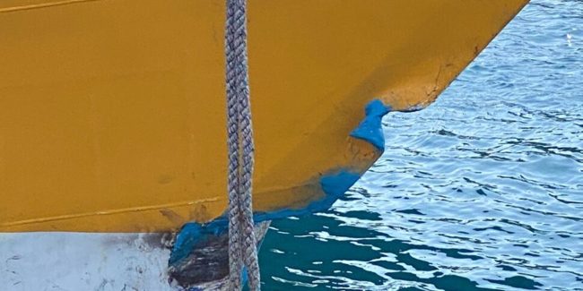 Lipari, catamarano si schianta contro un palo della luce
