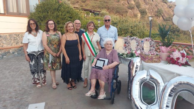 Festeggiati i 100 anni di Giovannina Turculin a Castiglione di Sicilia